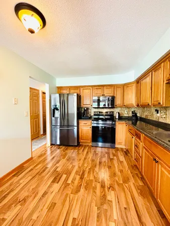 $324,900 | 821 Clover Leaf Parkway Northeast, Blaine, MN 55434