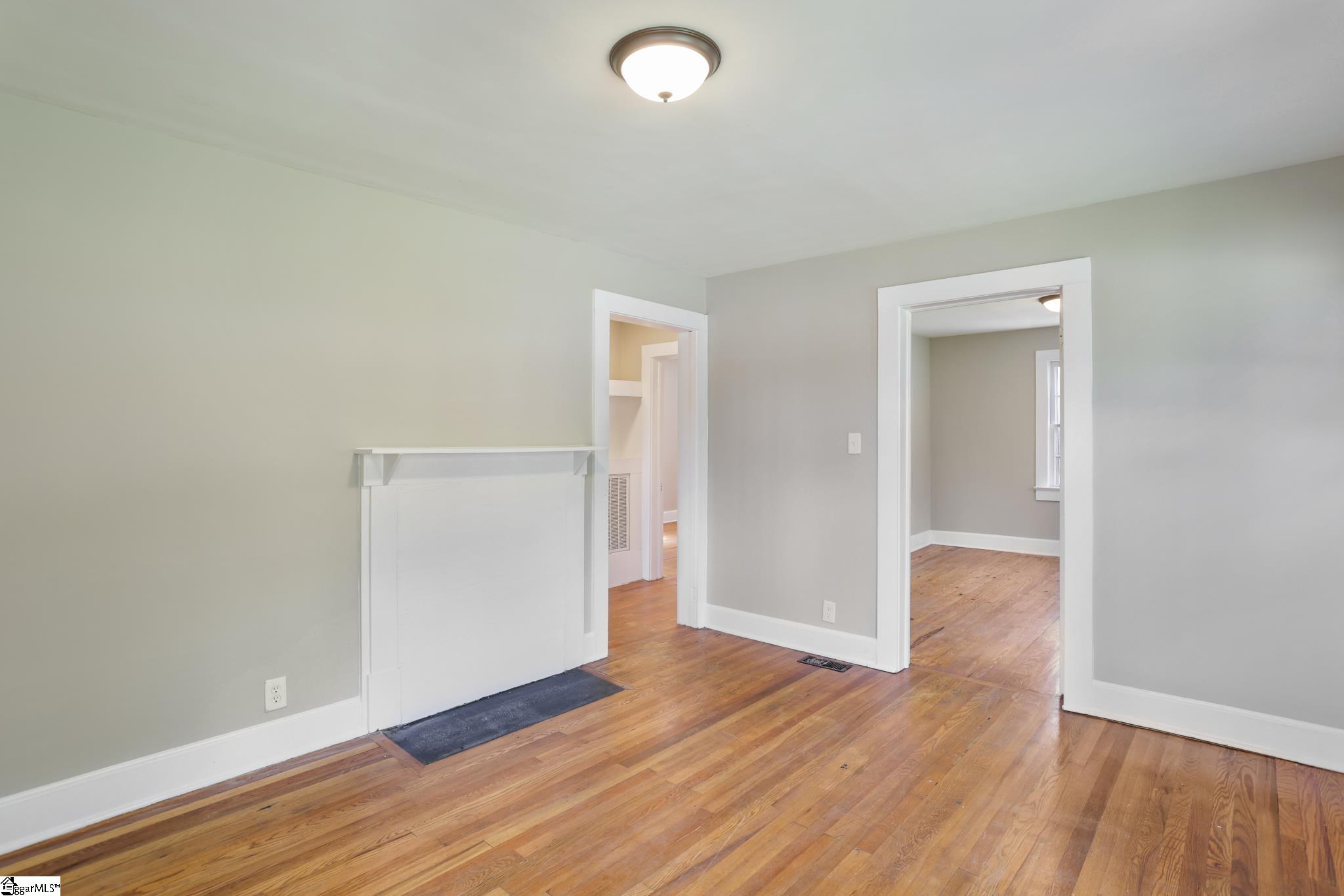 216 Forest Street Greer, SC 29650 - Photo 3 of 17 Gallery Image 3