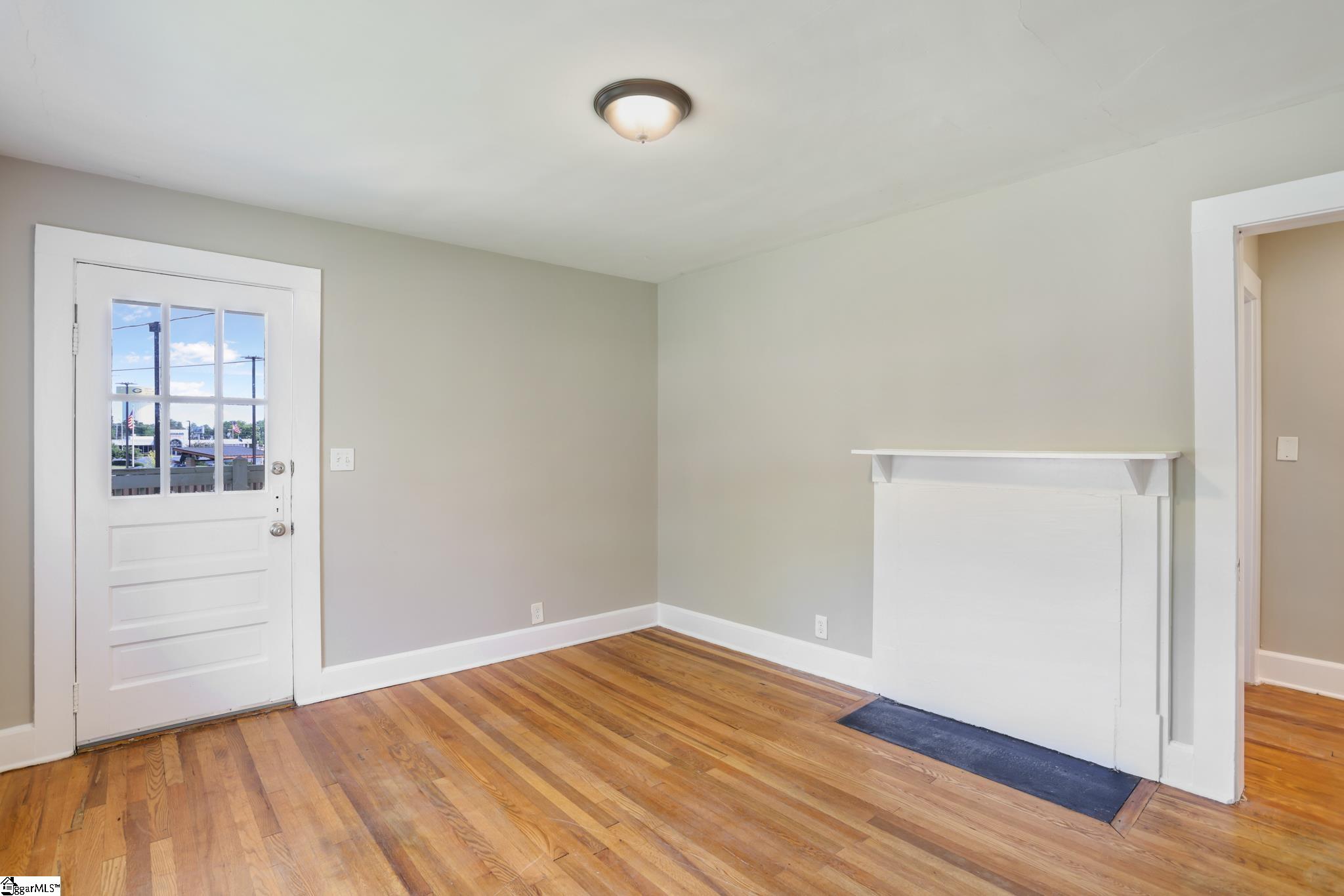 216 Forest Street Greer, SC 29650 - Photo 5 of 17 Gallery Image 5