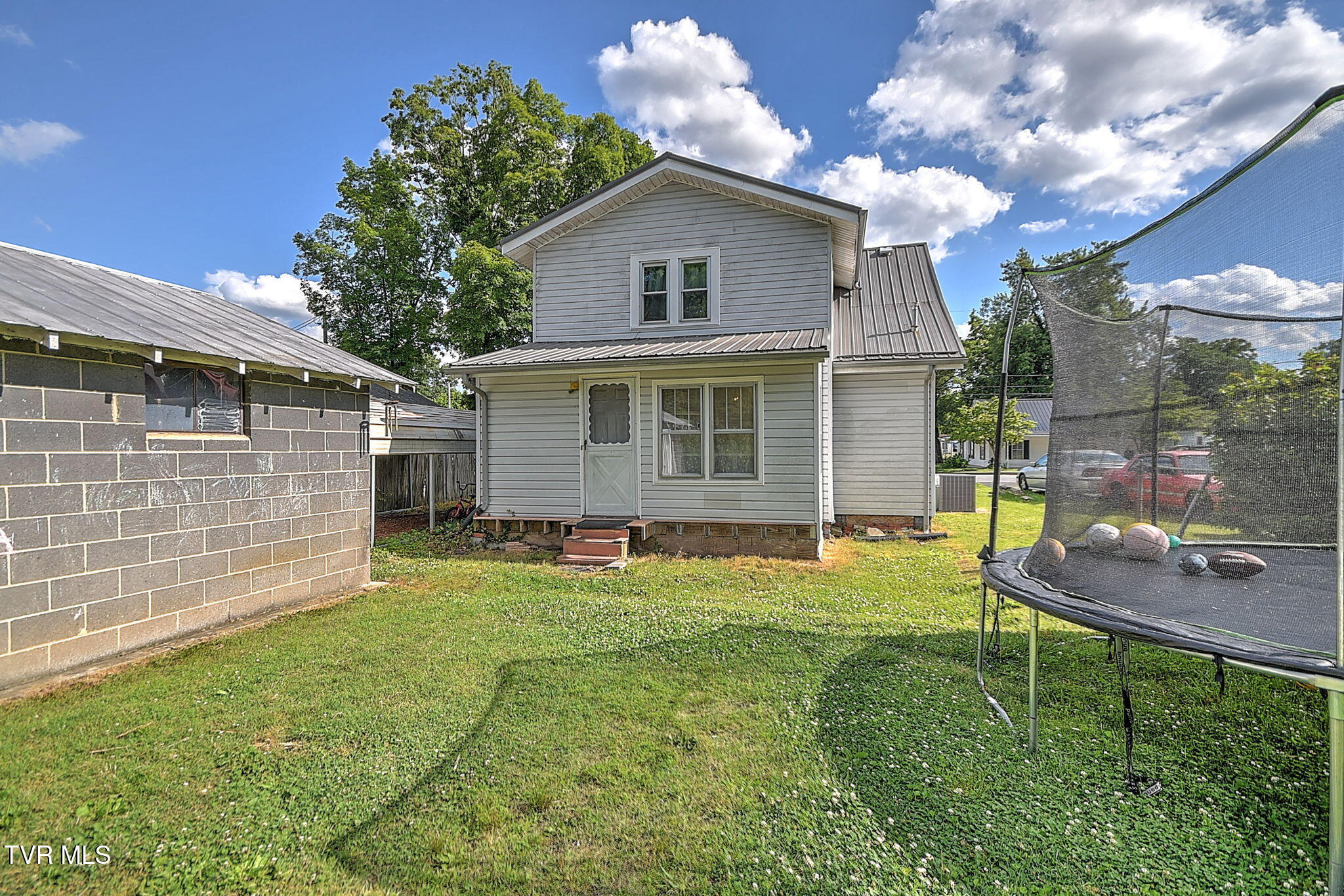 2424 Overlook Road Kingsport, TN 37664 - Photo 29 of 33 29-web-or-mls-2424 Overlook MC-30
