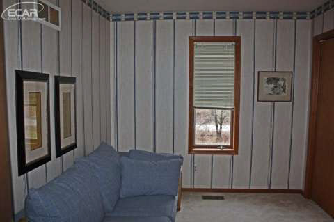 2296 North McKinley Road Flushing, MI 48433 - Photo 15 of 21 20427020-14.JPG