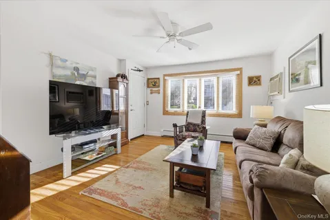 $799,000 | 2545 Sycamore Avenue, Wantagh, NY 11793