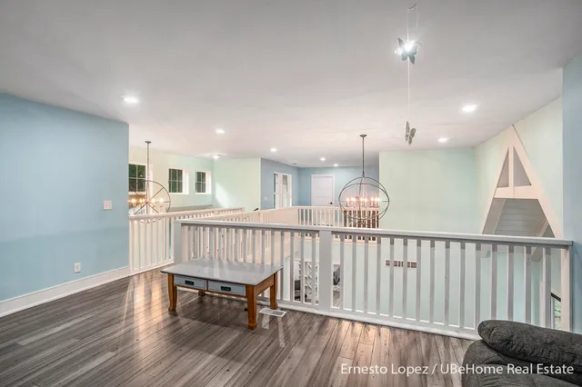 $925,000 | 6467 118th Avenue, Fennville, MI 49408