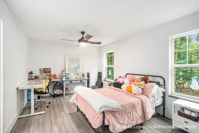 $925,000 | 6467 118th Avenue, Fennville, MI 49408