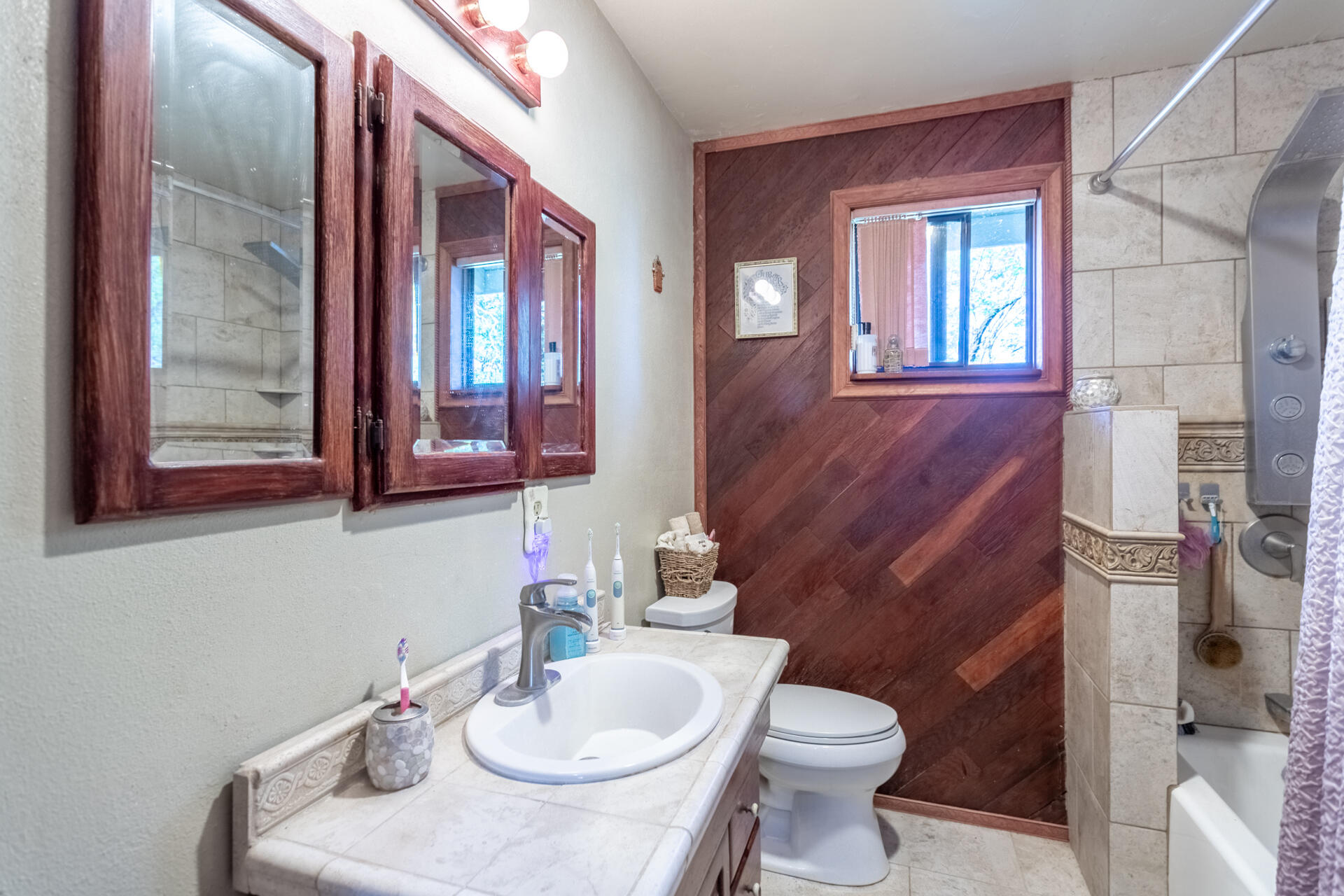 9038 Stillwater Road Redding, CA 96002 - Photo 12 of 30 IMG_3918-HDR