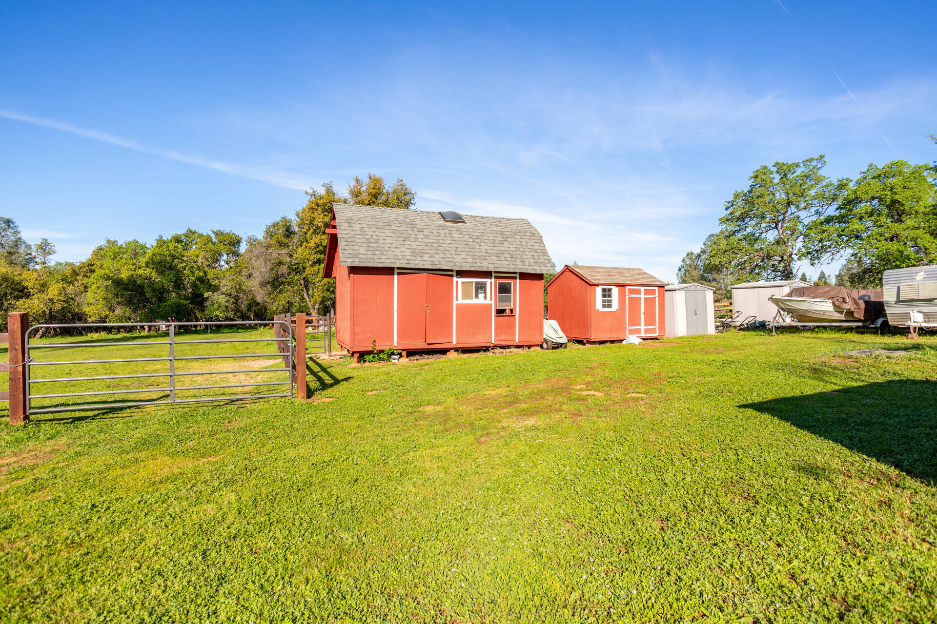 9038 Stillwater Road Redding, CA 96002 - Photo 21 of 30 IMG_3936-HDR