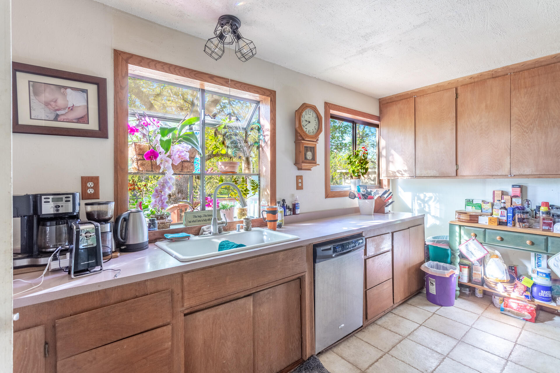 9038 Stillwater Road Redding, CA 96002 - Photo 8 of 30 IMG_3876-HDR