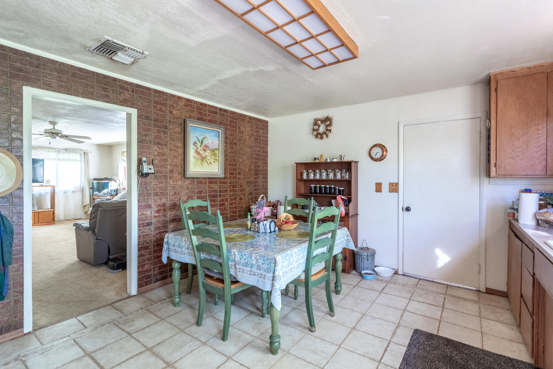 9038 Stillwater Road Redding, CA 96002 - Photo 9 of 30 IMG_3898-HDR