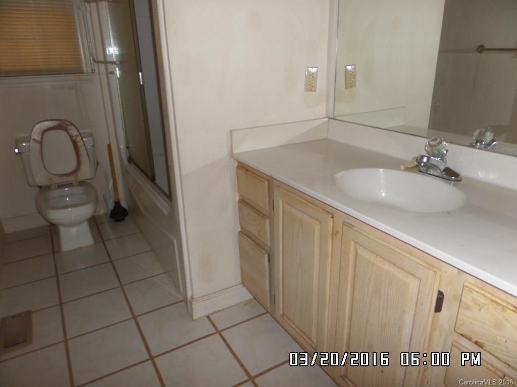 608 Bellview Road Robbins, NC 27325 - Photo 6 of 10