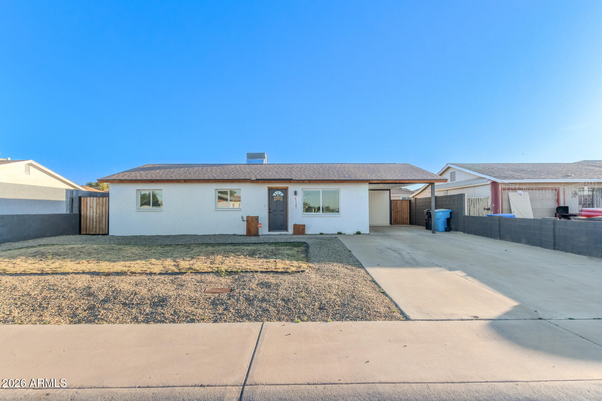 4121 West Alta Vista Road Phoenix, AZ 85041 - Photo 2 of 19 Front