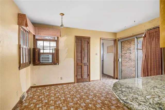 $260,000 | 1910 South 28th Street, St. Joseph, MO 64507