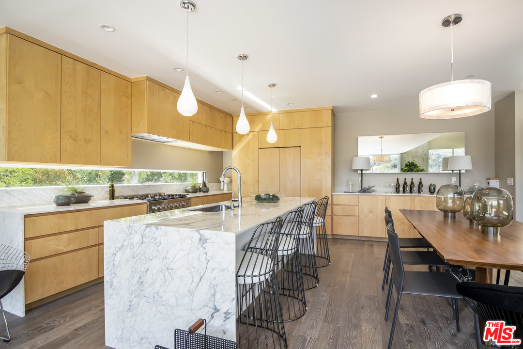 3354 Troy Drive Los Angeles, CA 90068 - Photo 4 of 14