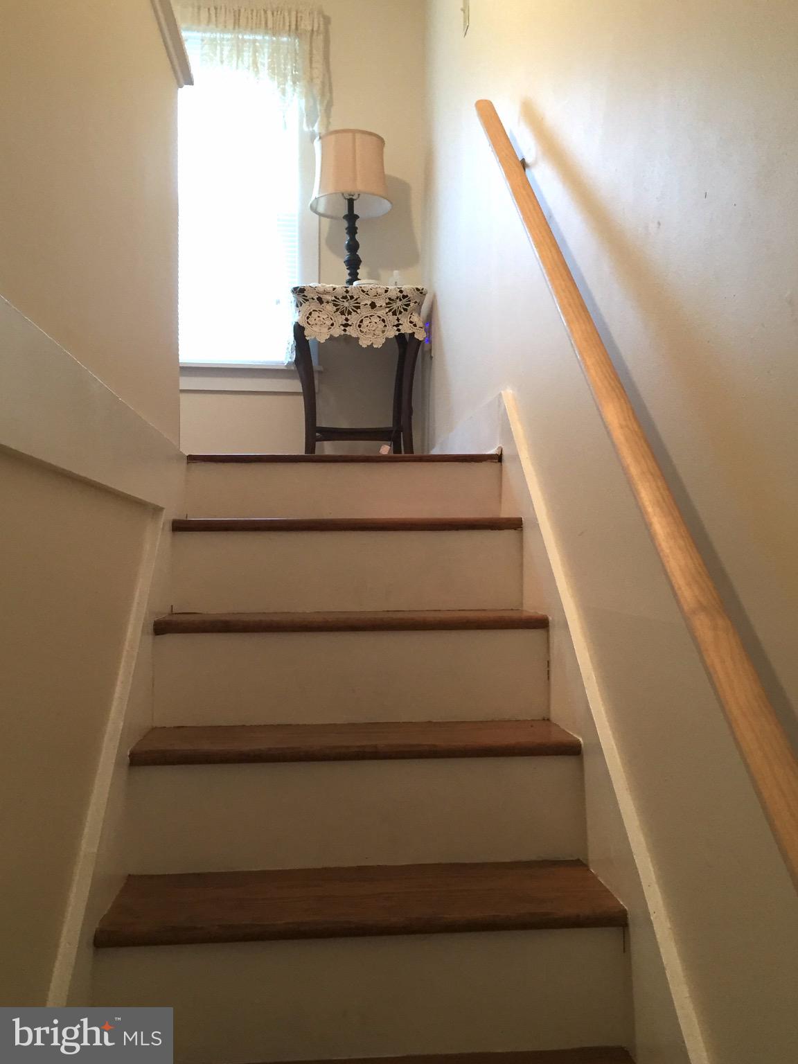 1401 Cox Neck Road Chester, MD 21619 - Photo 17 of 32 Leading up to the hallway