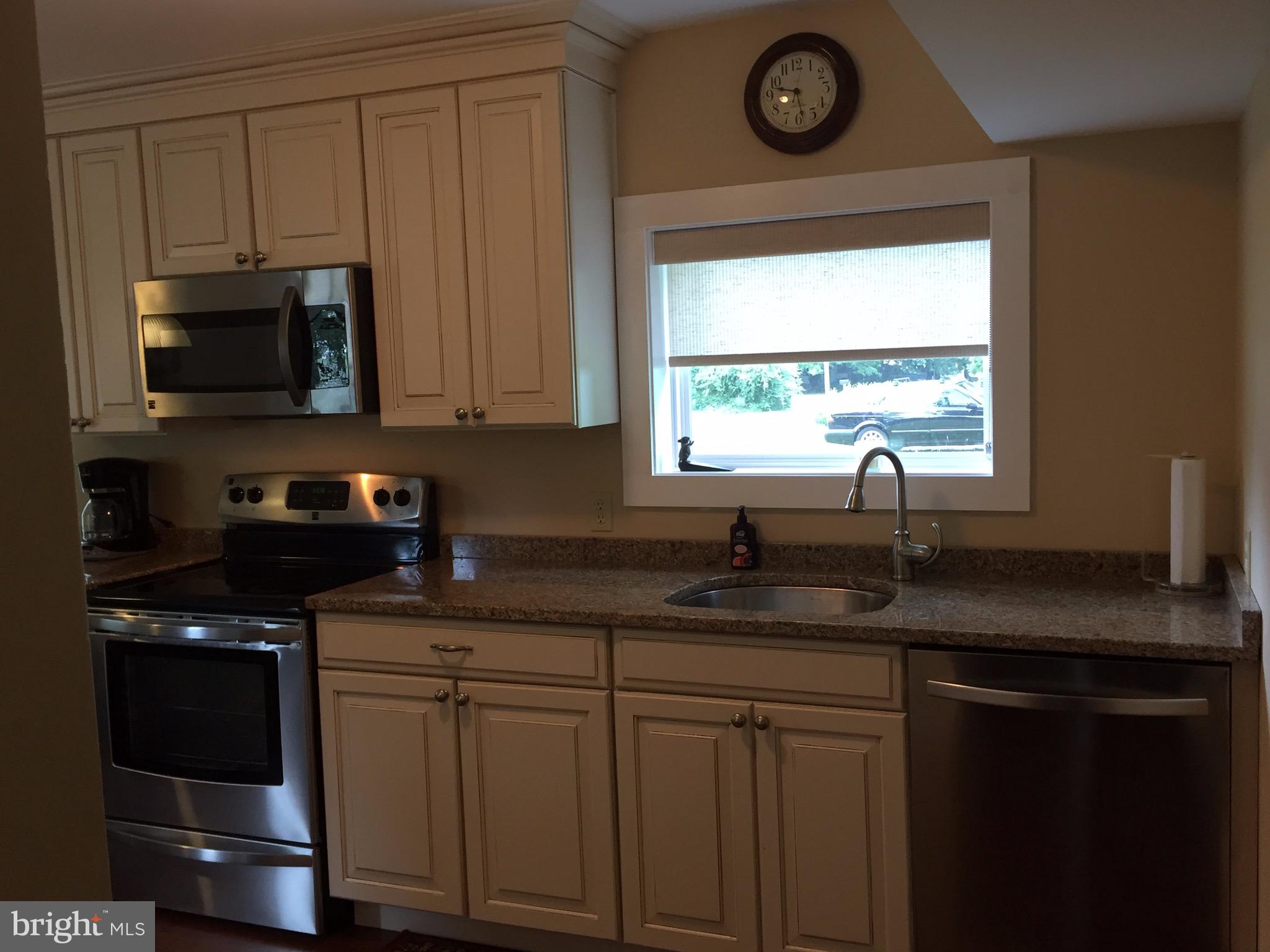 1401 Cox Neck Road Chester, MD 21619 - Photo 6 of 32 Stainless steel Appliances