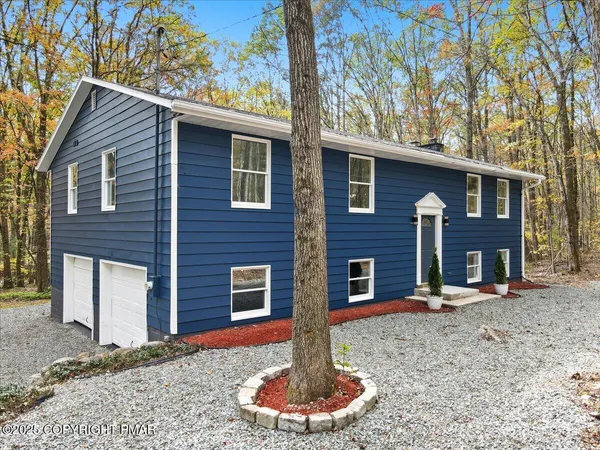 $449,900 | 129 Lentz Trail, Jim Thorpe, PA 18229