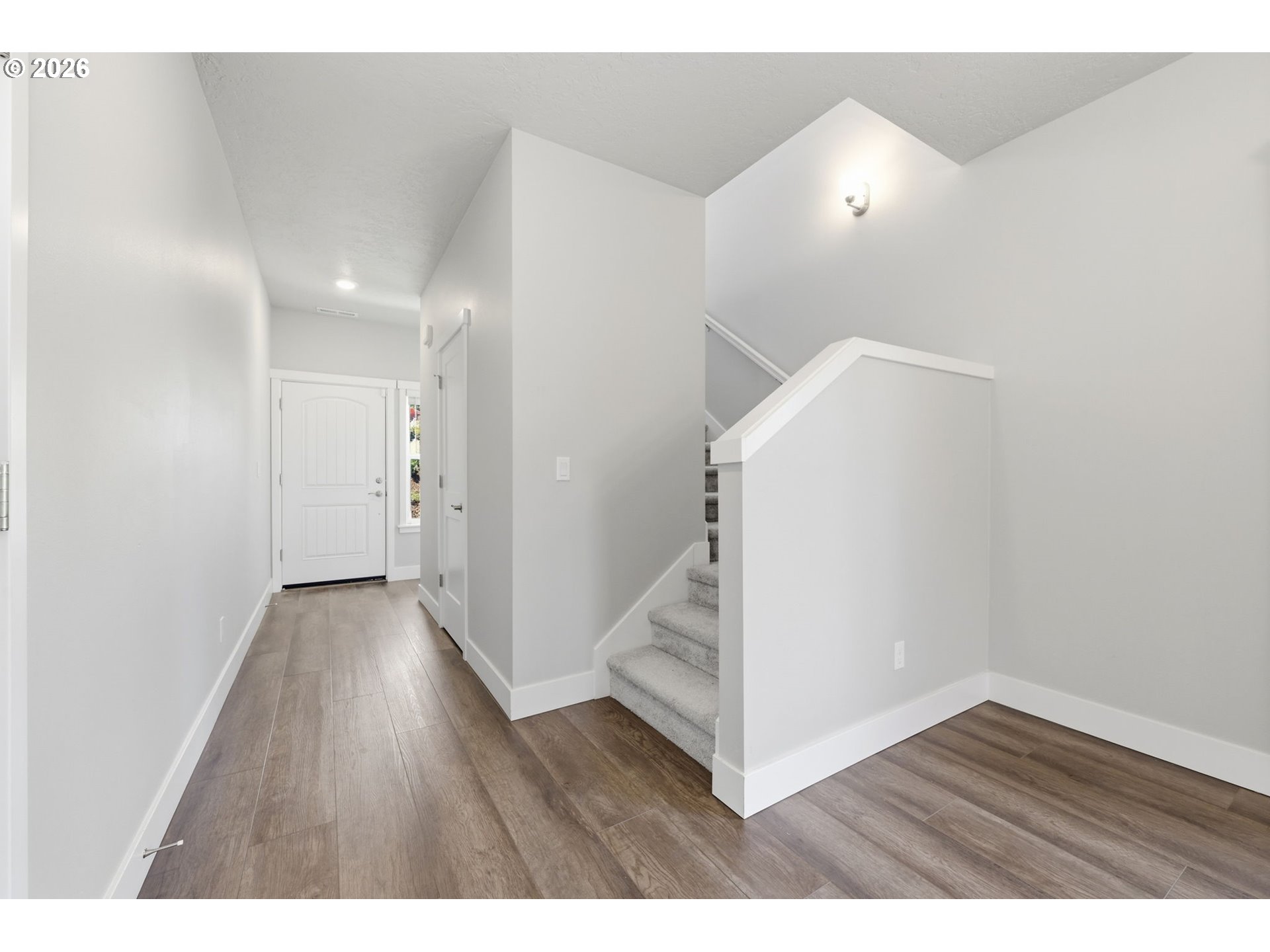 3704 Rockcress Road Eugene, OR 97403 - Photo 6 of 45 Entrance/Foyer