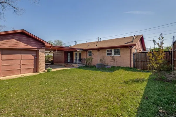 $330,000 | 433 Fulton Street, Denton, TX 76201