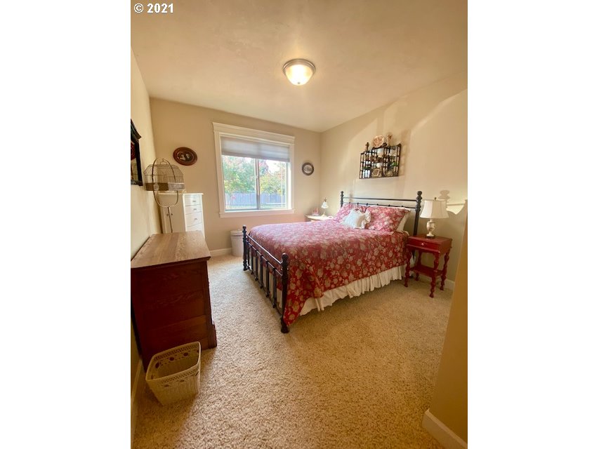 2819 Game Farm Road Springfield, OR 97477 - Photo 20 of 32
