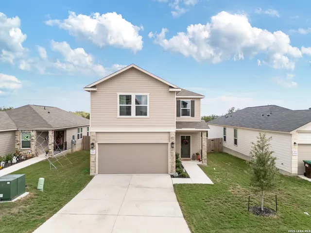 $1,975 | 15787 Selene View, San Antonio, TX 78245
