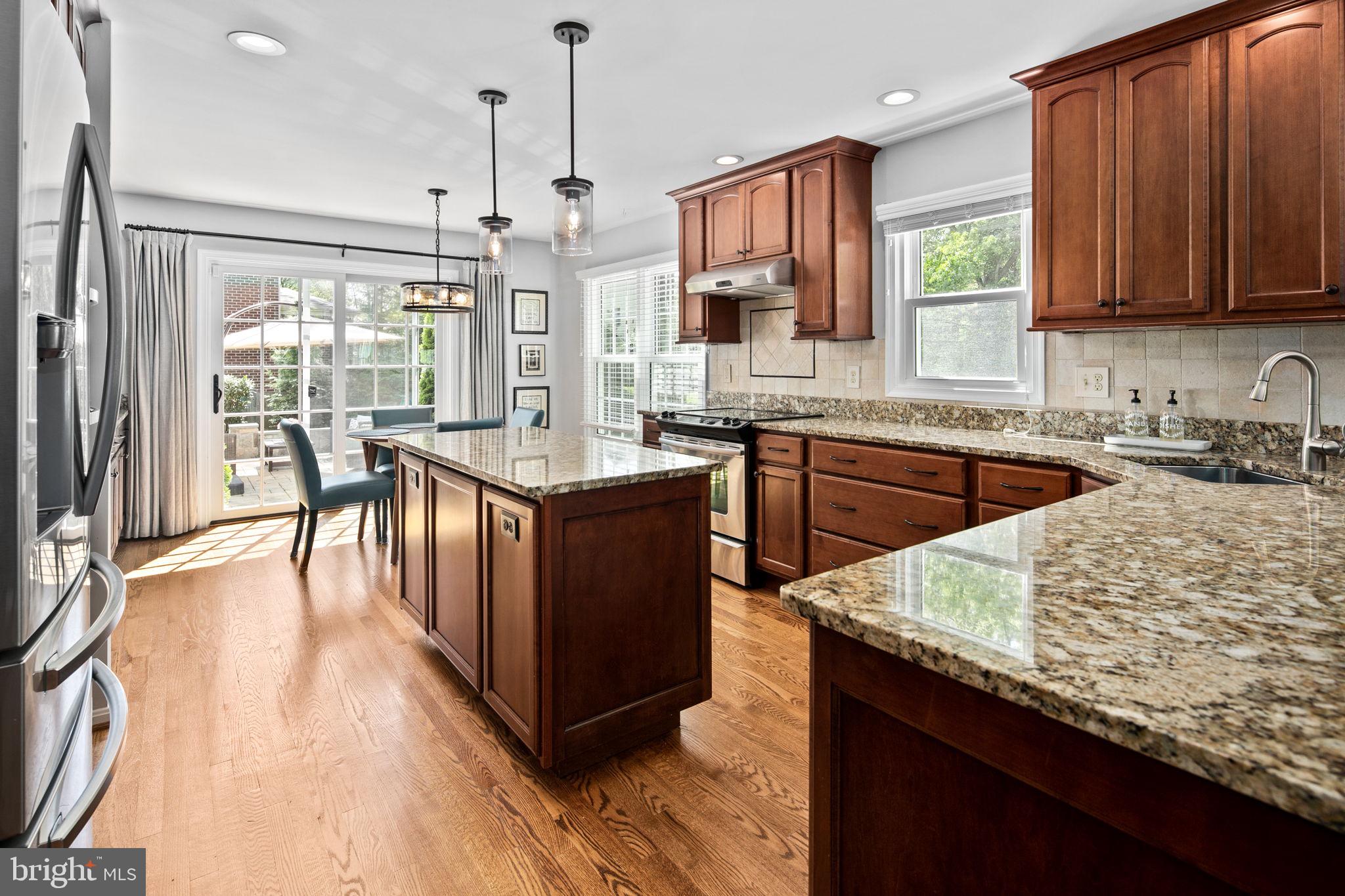11903 Blue Spruce Road Reston, VA 20191 - Photo 20 of 60 Kitchen with island for food prep