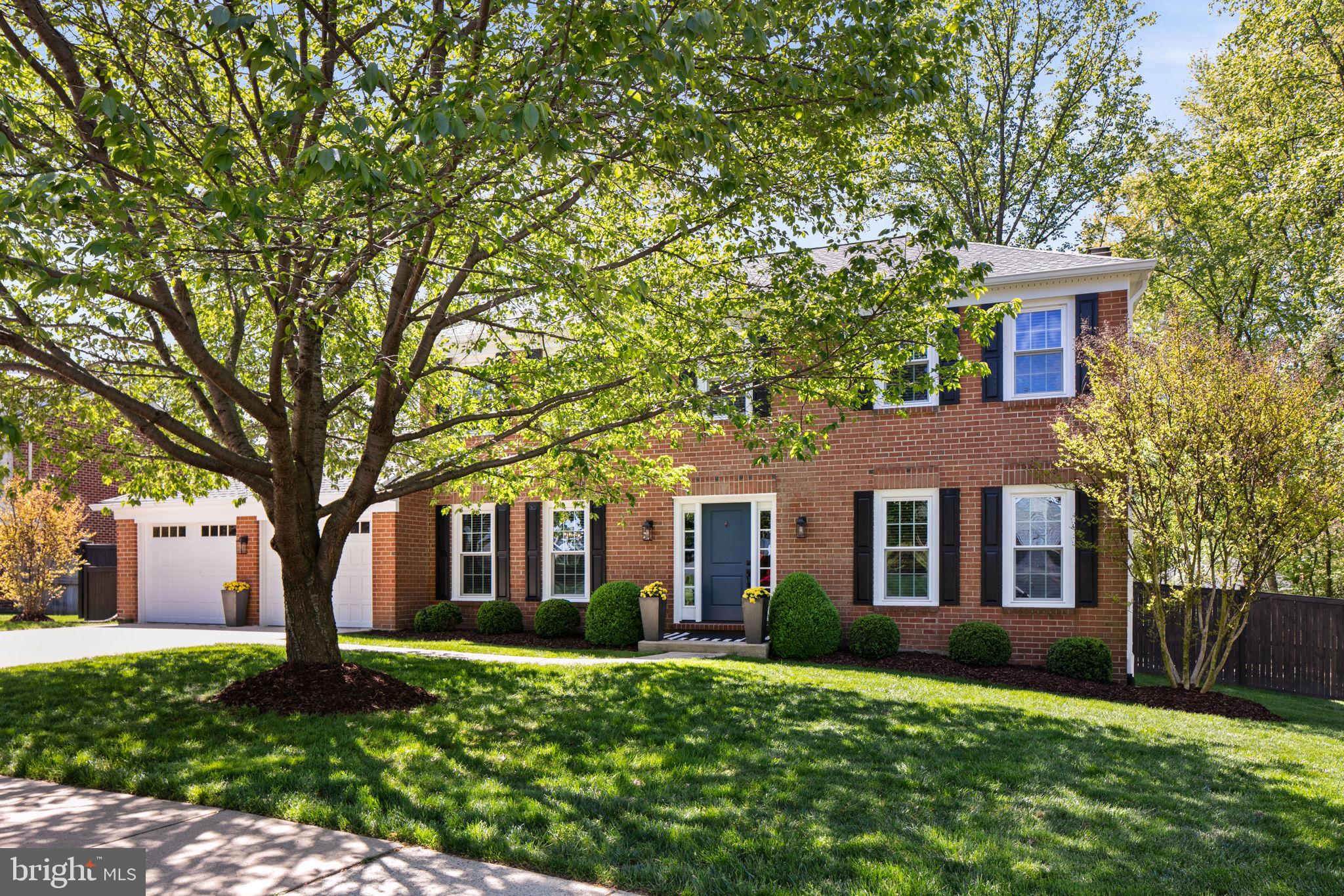 11903 Blue Spruce Road Reston, VA 20191 - Photo 3 of 60 New Provia Front door and sidelights