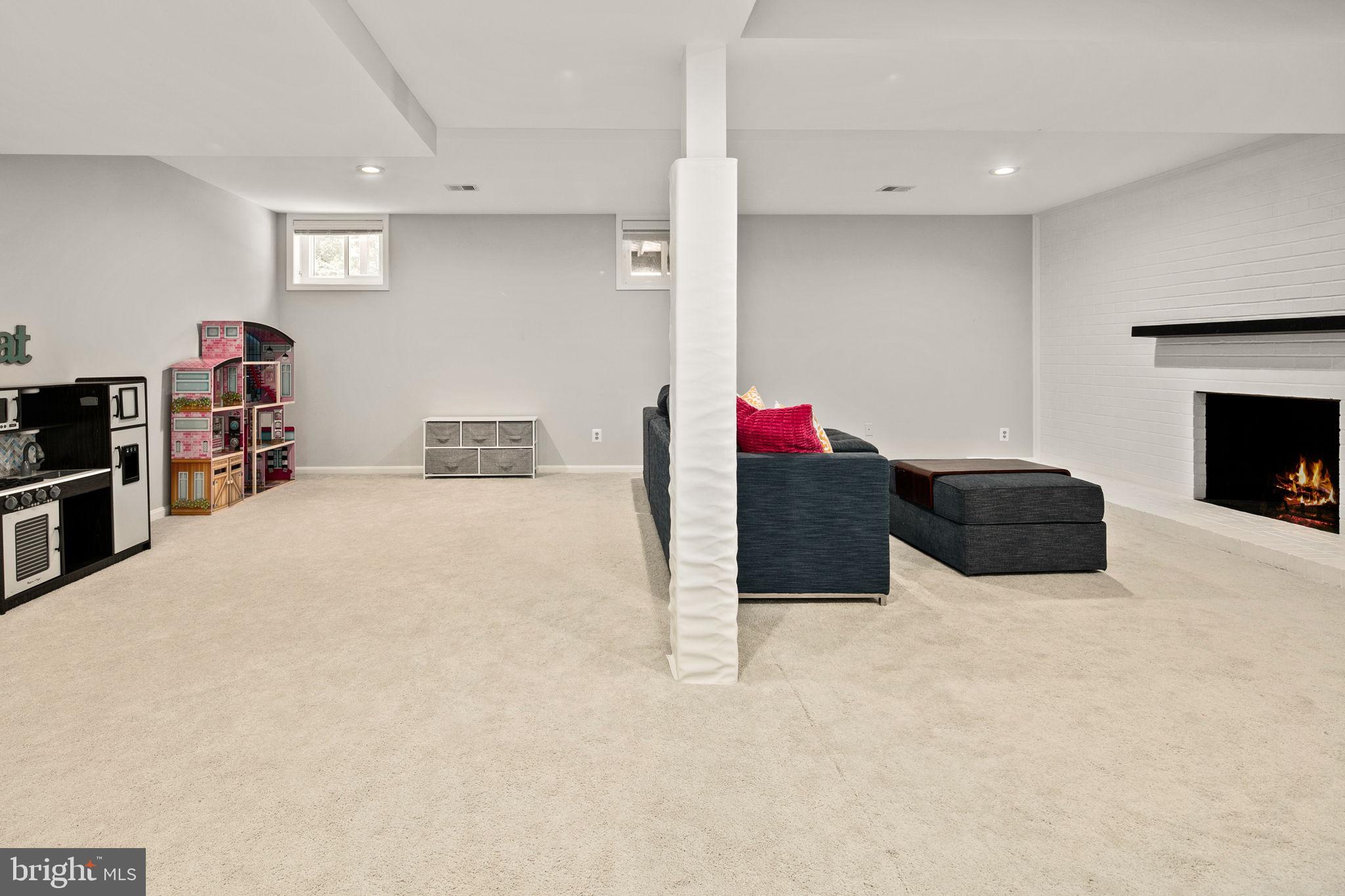 11903 Blue Spruce Road Reston, VA 20191 - Photo 46 of 60 enough room for play area and living area