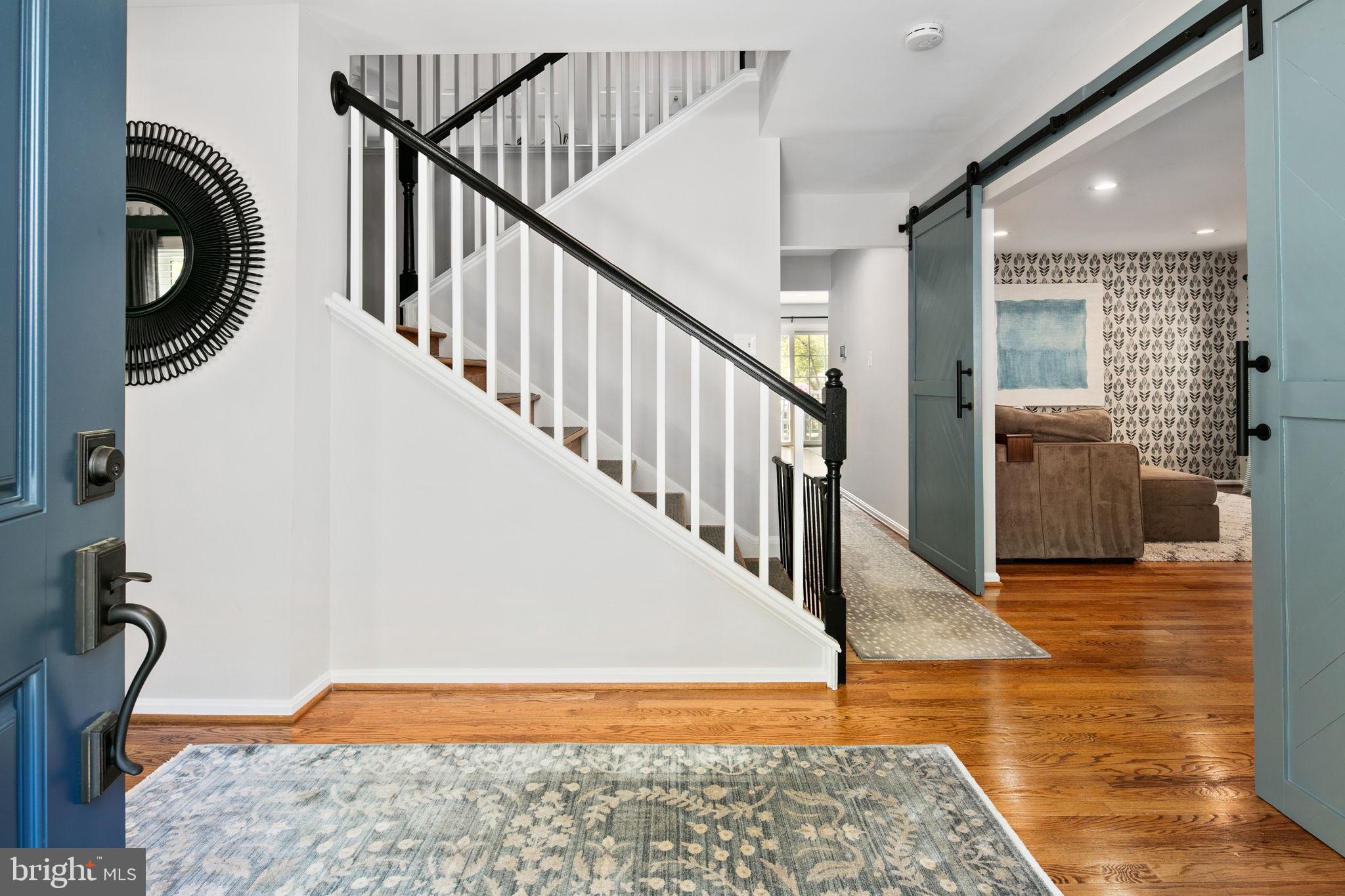 11903 Blue Spruce Road Reston, VA 20191 - Photo 5 of 60 Welcoming foyer