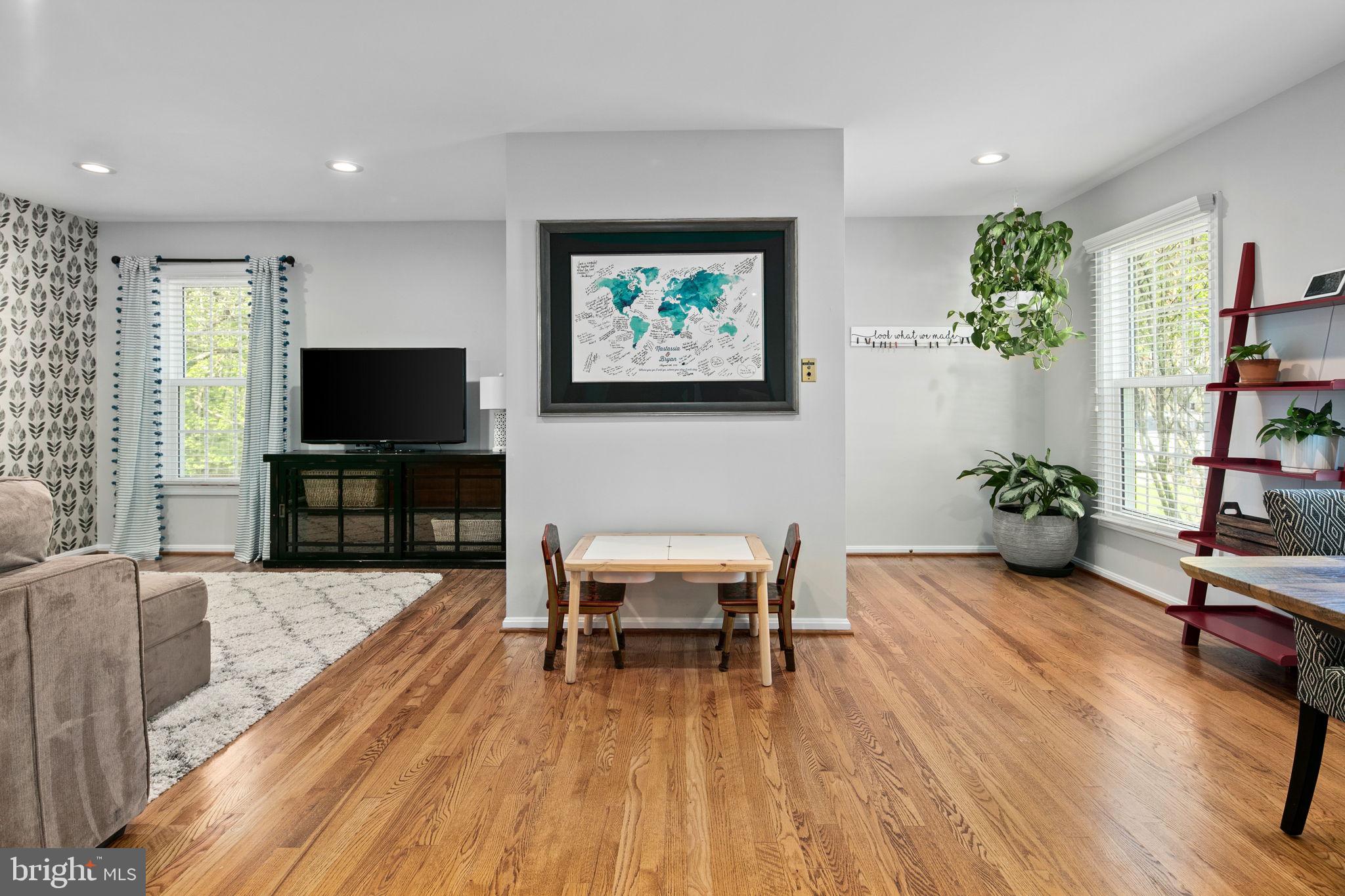 11903 Blue Spruce Road Reston, VA 20191 - Photo 7 of 60 Office nook and elevator location