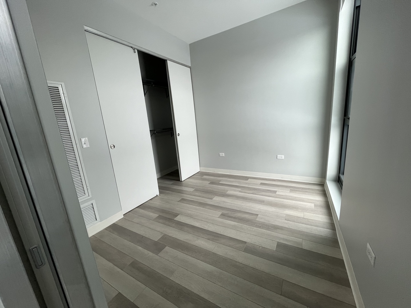 Undisclosed Address Chicago, IL 60647 - Photo 4 of 9 a view of closet