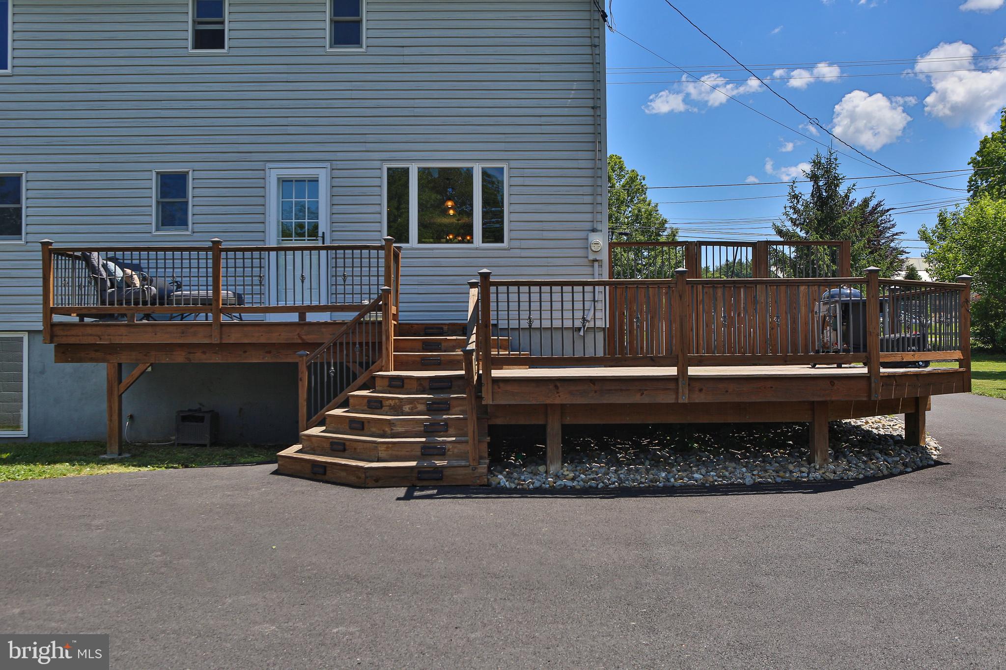 1074 North Easton Road Doylestown, PA 18902 - Photo 30 of 36 Deck