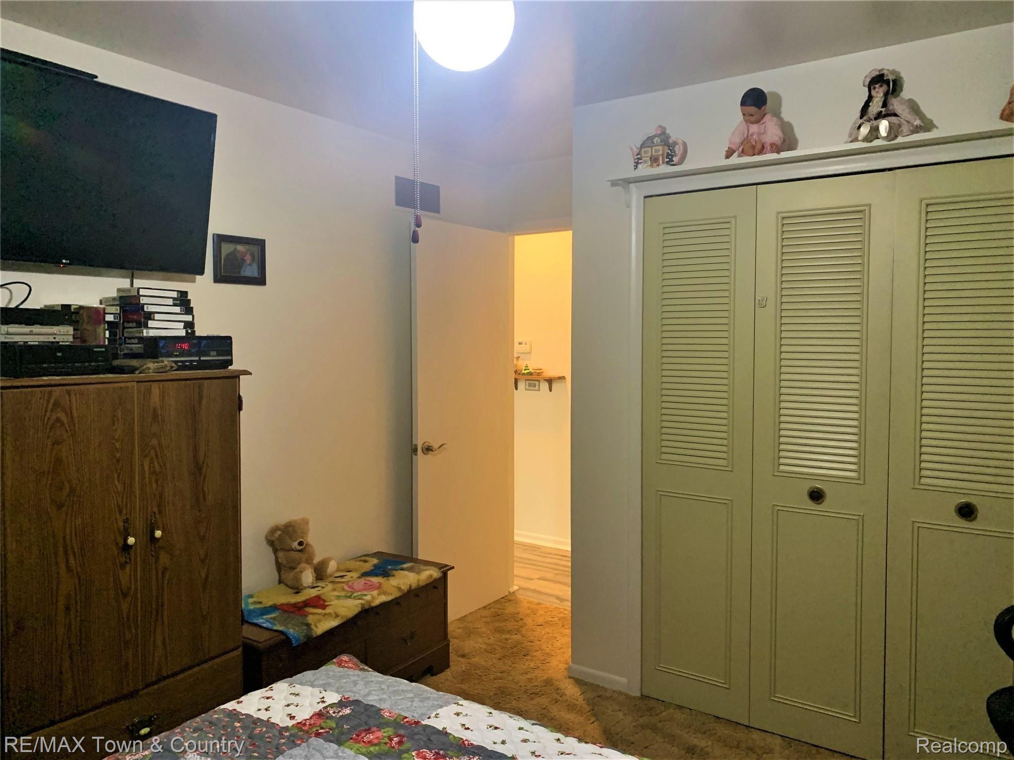 13396 Duffield Road Montrose, MI 48457 - Photo 16 of 28 Duffield bed3.jpg