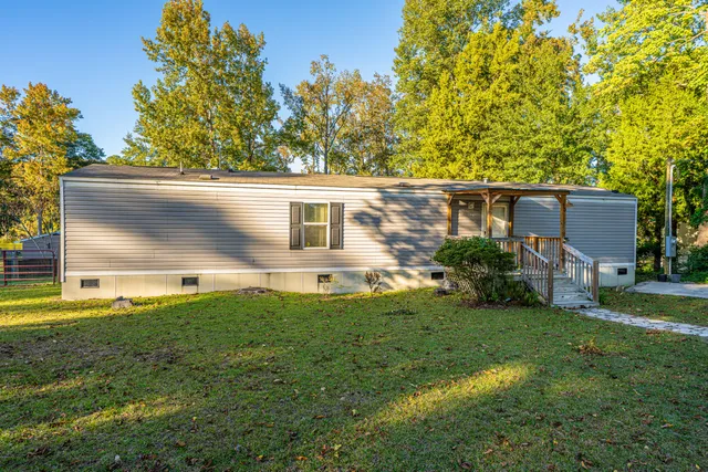 $264,000 | 232 Ash Hill Drive, Eutawville, SC 29048