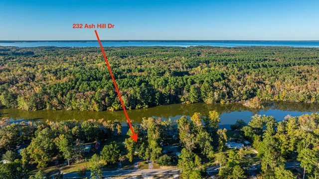 $264,000 | 232 Ash Hill Drive, Eutawville, SC 29048