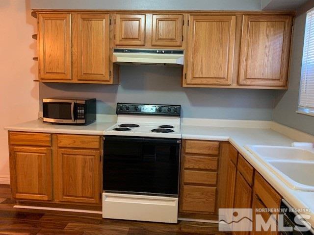 195 Smithridge Drive Reno, NV 89502 - Photo 7 of 21 Photo 7