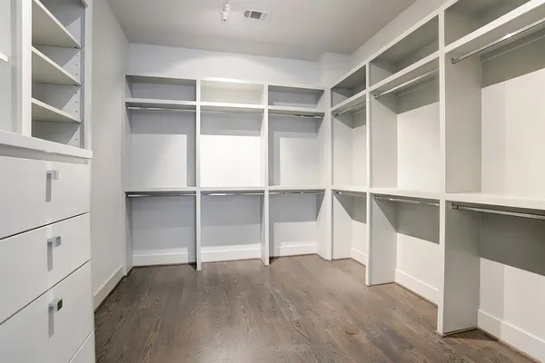 $7,000 | 306 West Pierce Street, Houston, TX 77019