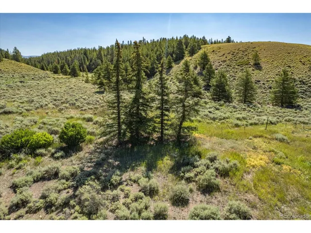 a view of a lake with houses