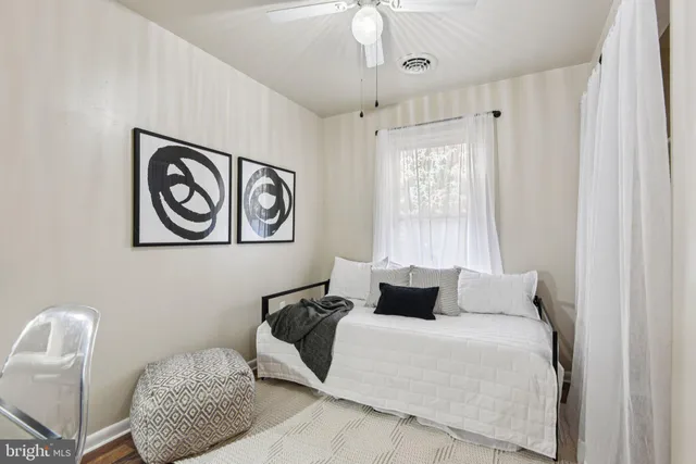 $285,000 | 827 Johahn Drive, Westminster, MD 21158