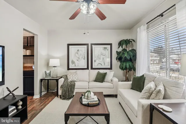 $285,000 | 827 Johahn Drive, Westminster, MD 21158