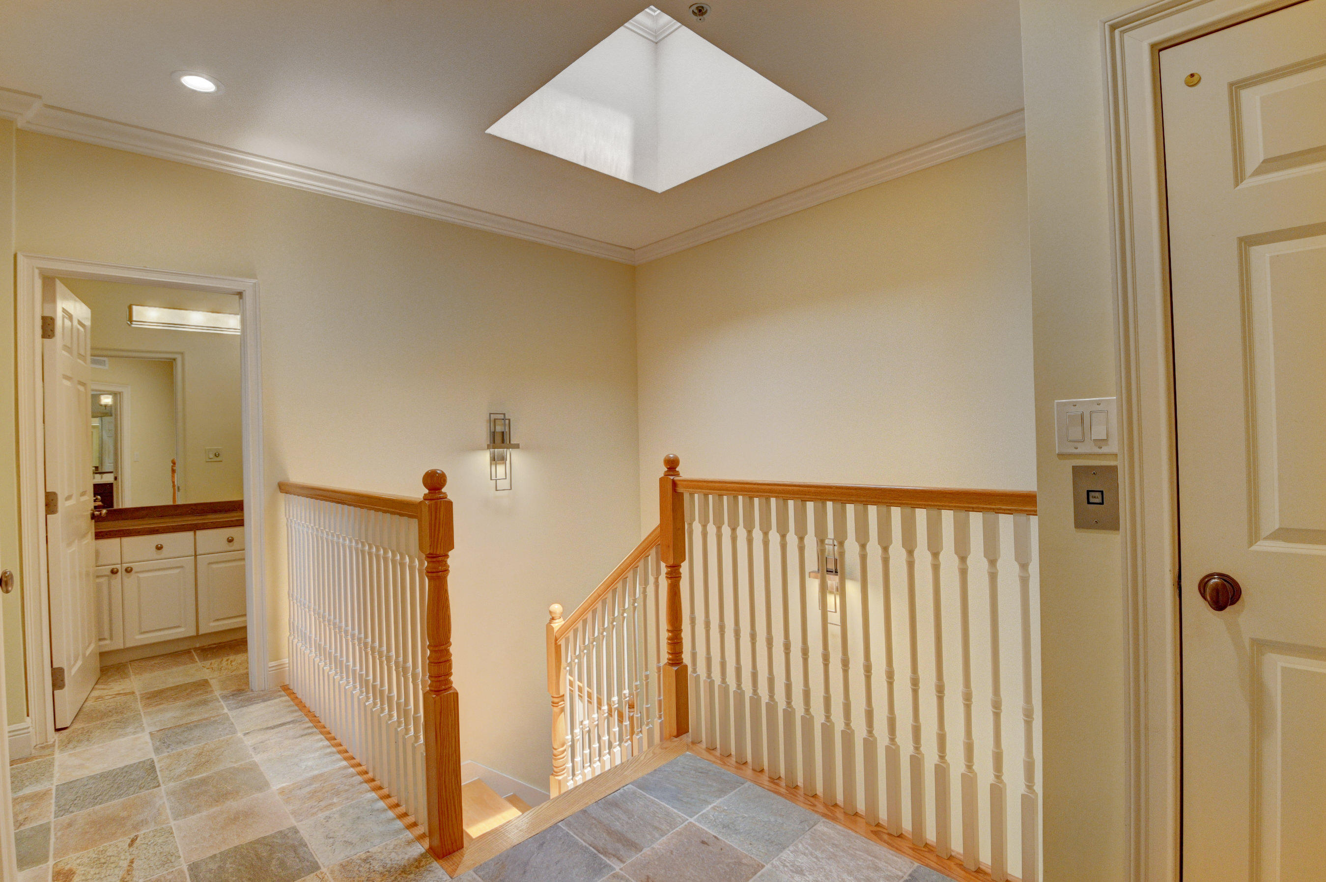 492 East Boca Raton Road Boca Raton, FL 33432 - Photo 30 of 44 a view of a hallway with a hallway to a room