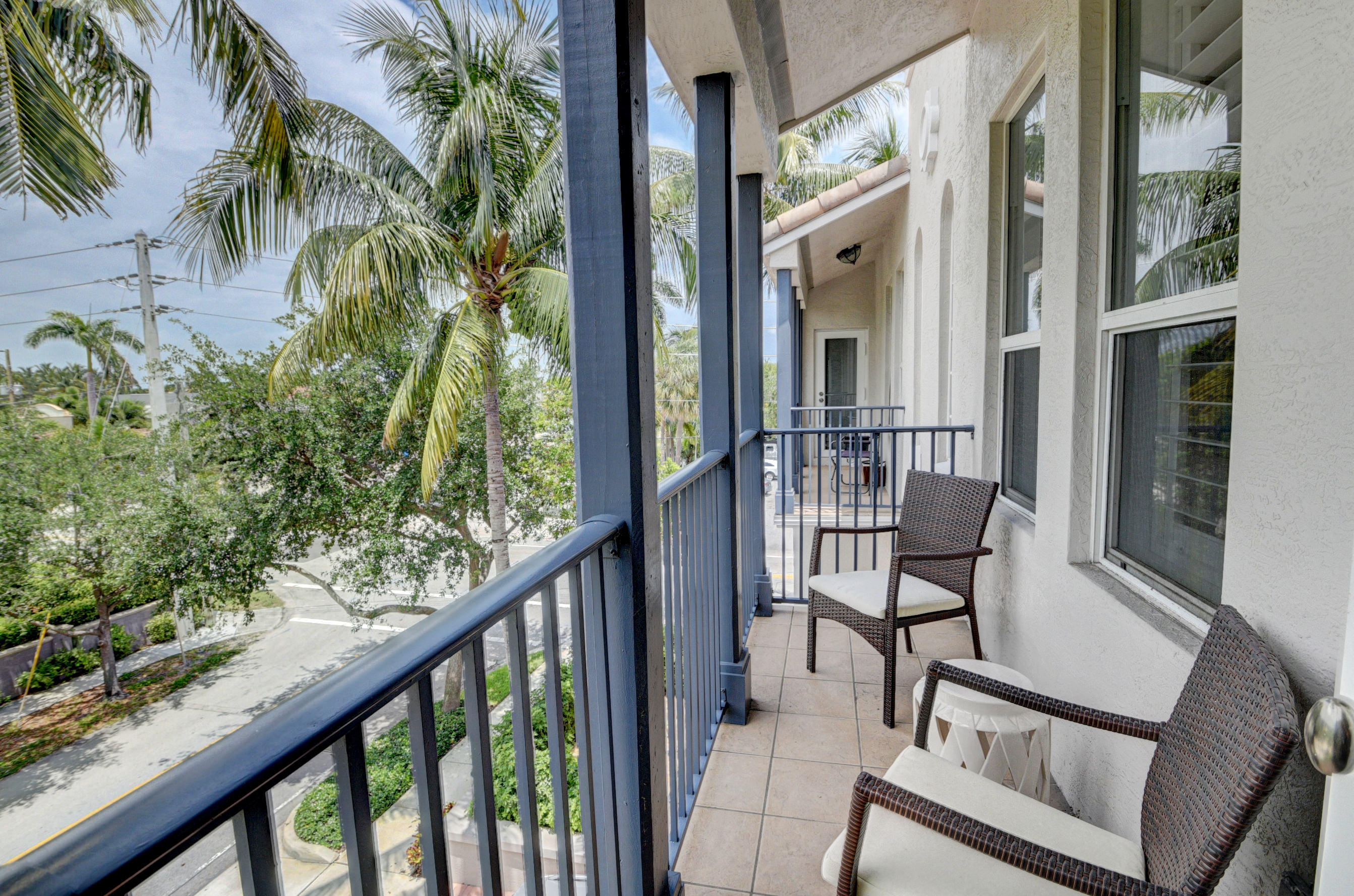 492 East Boca Raton Road Boca Raton, FL 33432 - Photo 34 of 44 a view of balcony with furniture