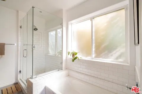 $2,099,000 | 1541 Silverwood Terrace, Los Angeles, CA 90026