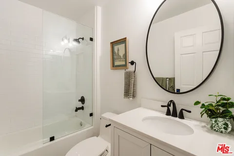 $2,099,000 | 1541 Silverwood Terrace, Los Angeles, CA 90026