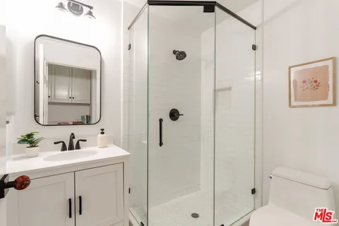 $2,099,000 | 1541 Silverwood Terrace, Los Angeles, CA 90026