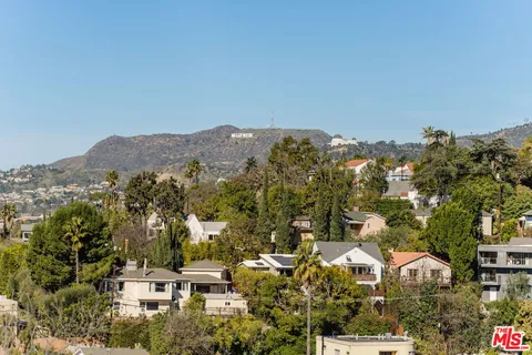 $2,099,000 | 1541 Silverwood Terrace, Los Angeles, CA 90026