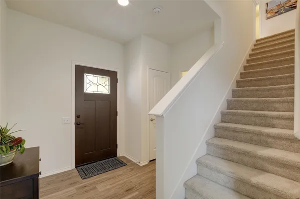 $2,100 | 9017 Norwich Castle, Austin, TX 78747