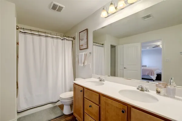 $2,100 | 9017 Norwich Castle, Austin, TX 78747