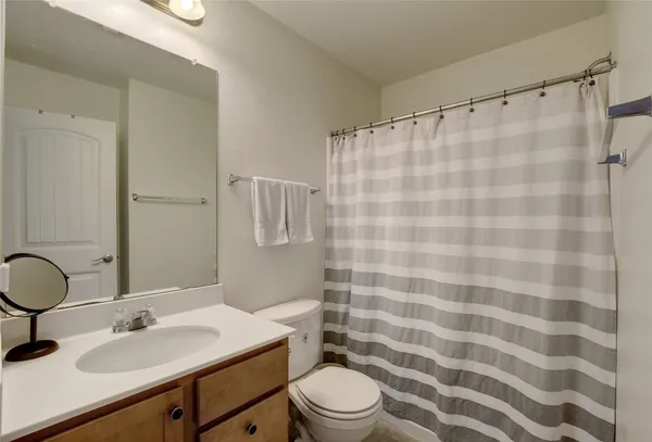 $2,100 | 9017 Norwich Castle, Austin, TX 78747