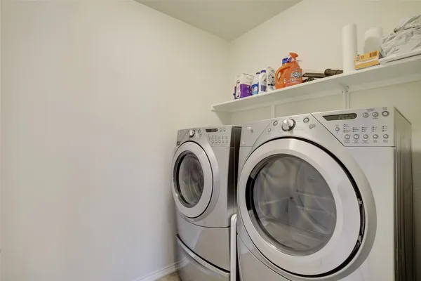 $2,100 | 9017 Norwich Castle, Austin, TX 78747