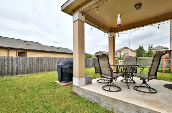 $2,100 | 9017 Norwich Castle, Austin, TX 78747