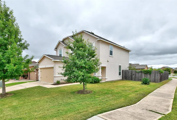 $2,100 | 9017 Norwich Castle, Austin, TX 78747